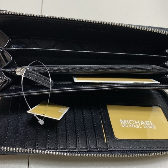 $298 NEW! MICHAEL KORS JET SET CONTINENTAL WALLET/WRISTLET BLACK MK MONOGRAM NEW - Picture 6 of 6